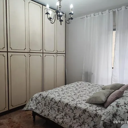 בית הארחה Casa Di Lory מילאנו