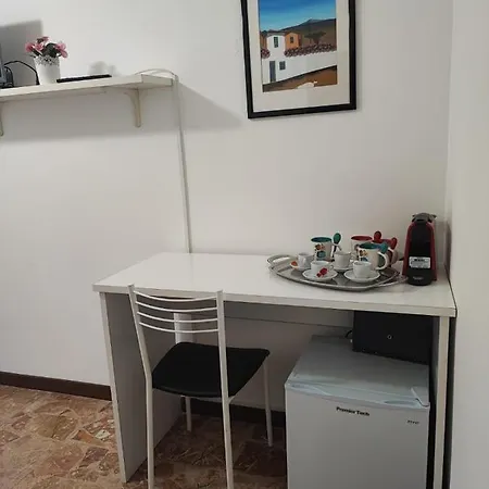 Konukevi Casa Di Lory Milano